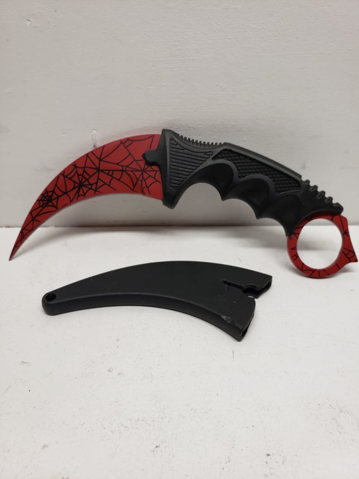 karambit crimson web wallpaper